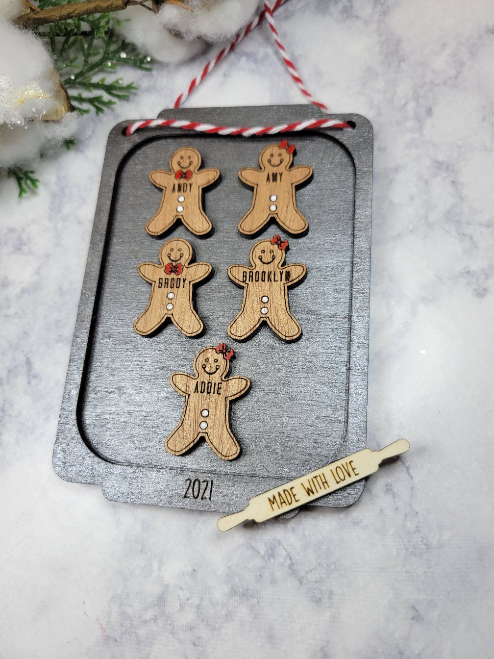 Gingerbread Family Ornament